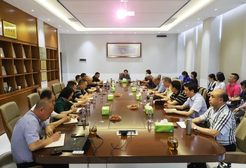四川省消防协会 会长办公会在迪威弗公司顺利召开